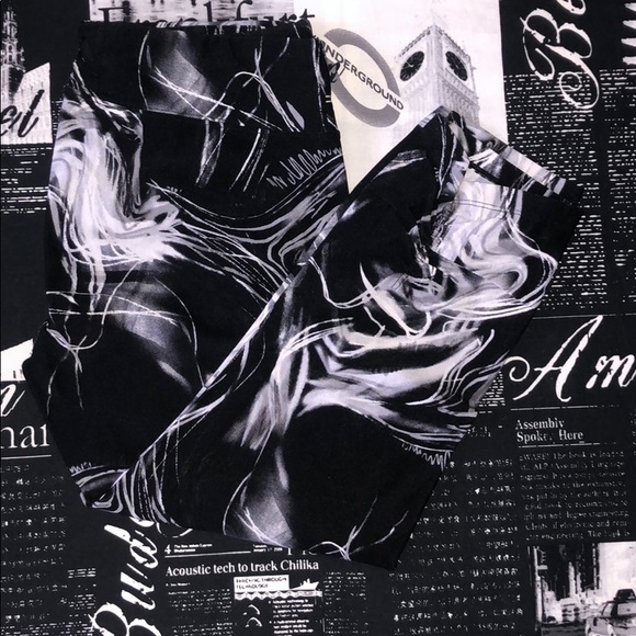 Calvin Klein Pants - Calvin Klein Cropped Leggings